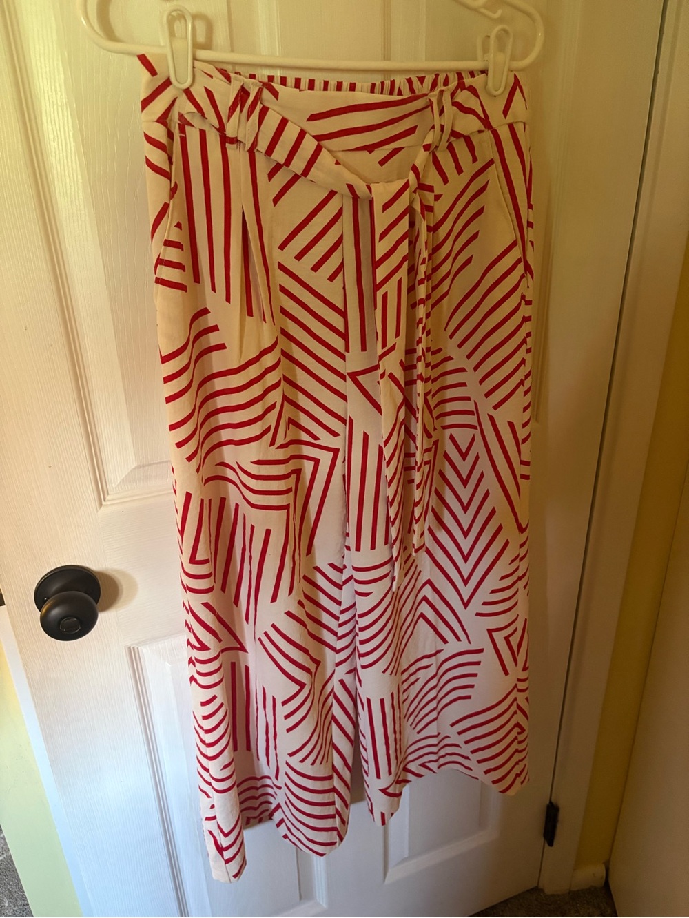 Woven Red & White Geometric Flowy Pants